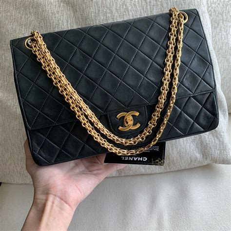 classic chanel bag gold chain